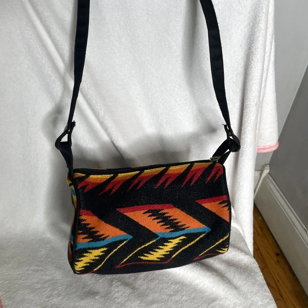 Pendleton Aztec Pattern Wool Crossbody Bag Purse Travel Southwest Red Orange USA